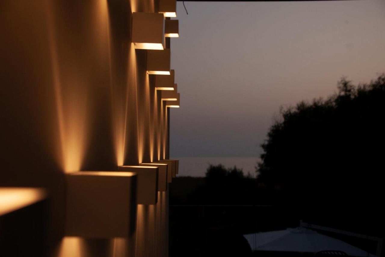 Aquamaris Design Suite & Spa Paestum Exteriör bild