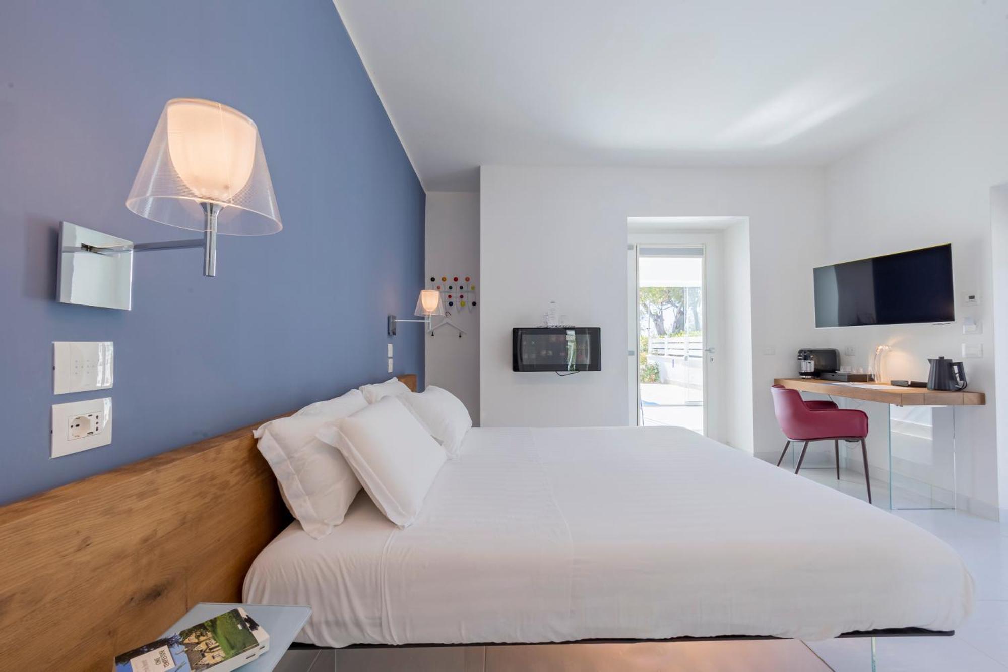 Aquamaris Design Suite & Spa Paestum Exteriör bild