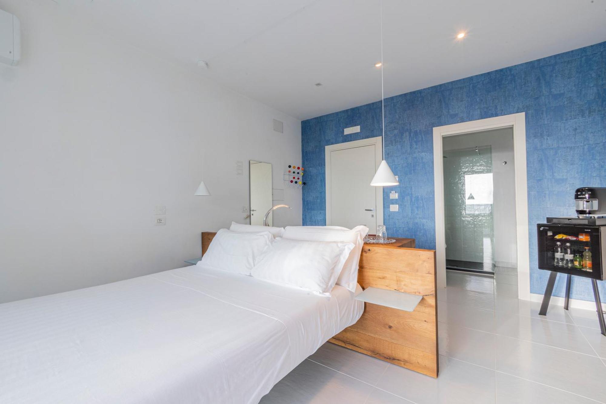 Aquamaris Design Suite & Spa Paestum Exteriör bild