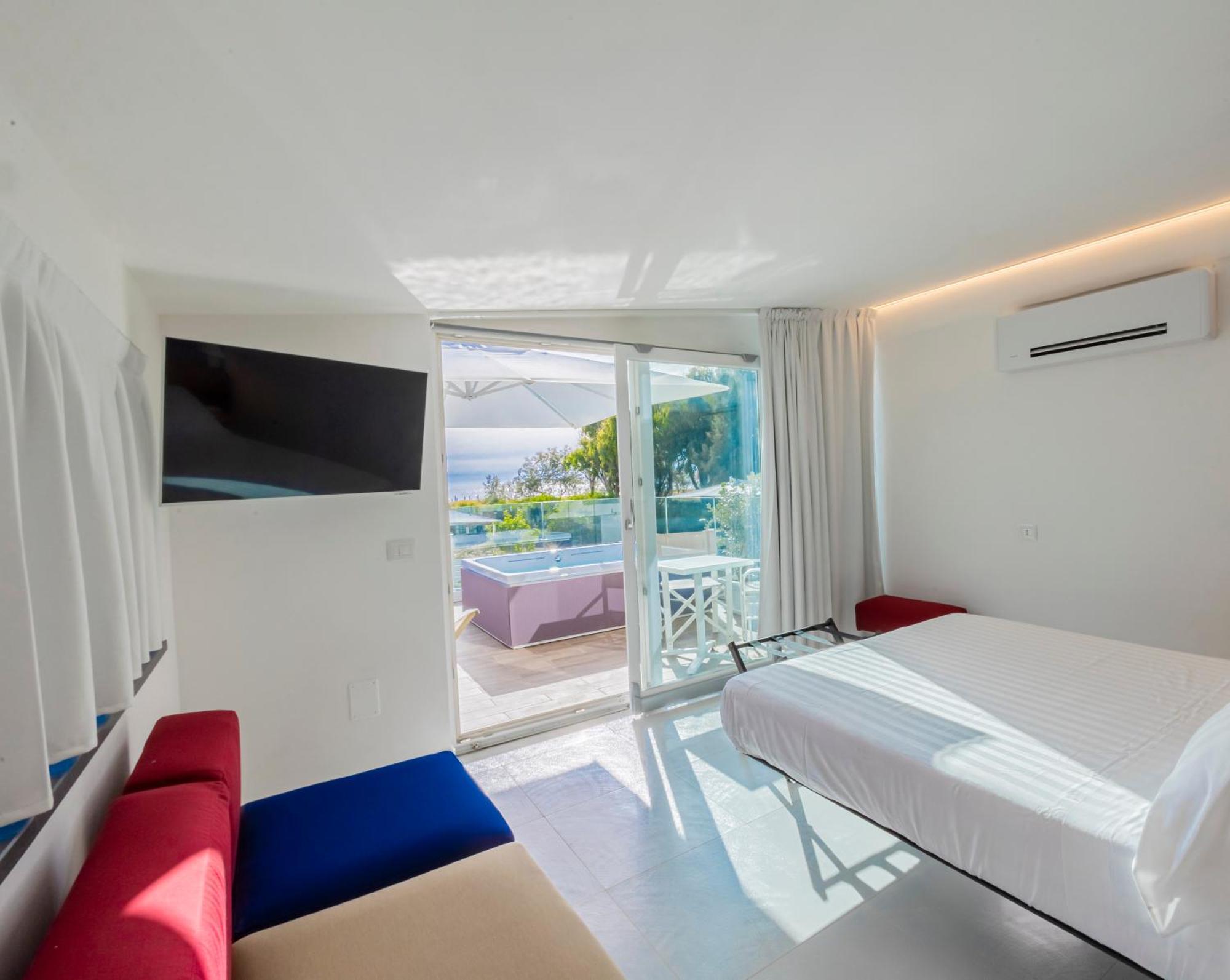 Aquamaris Design Suite & Spa Paestum Exteriör bild